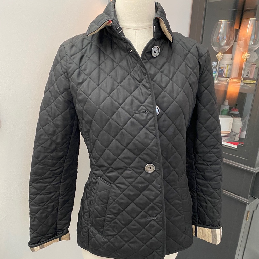 Guilted Authentic Burberry coat size small